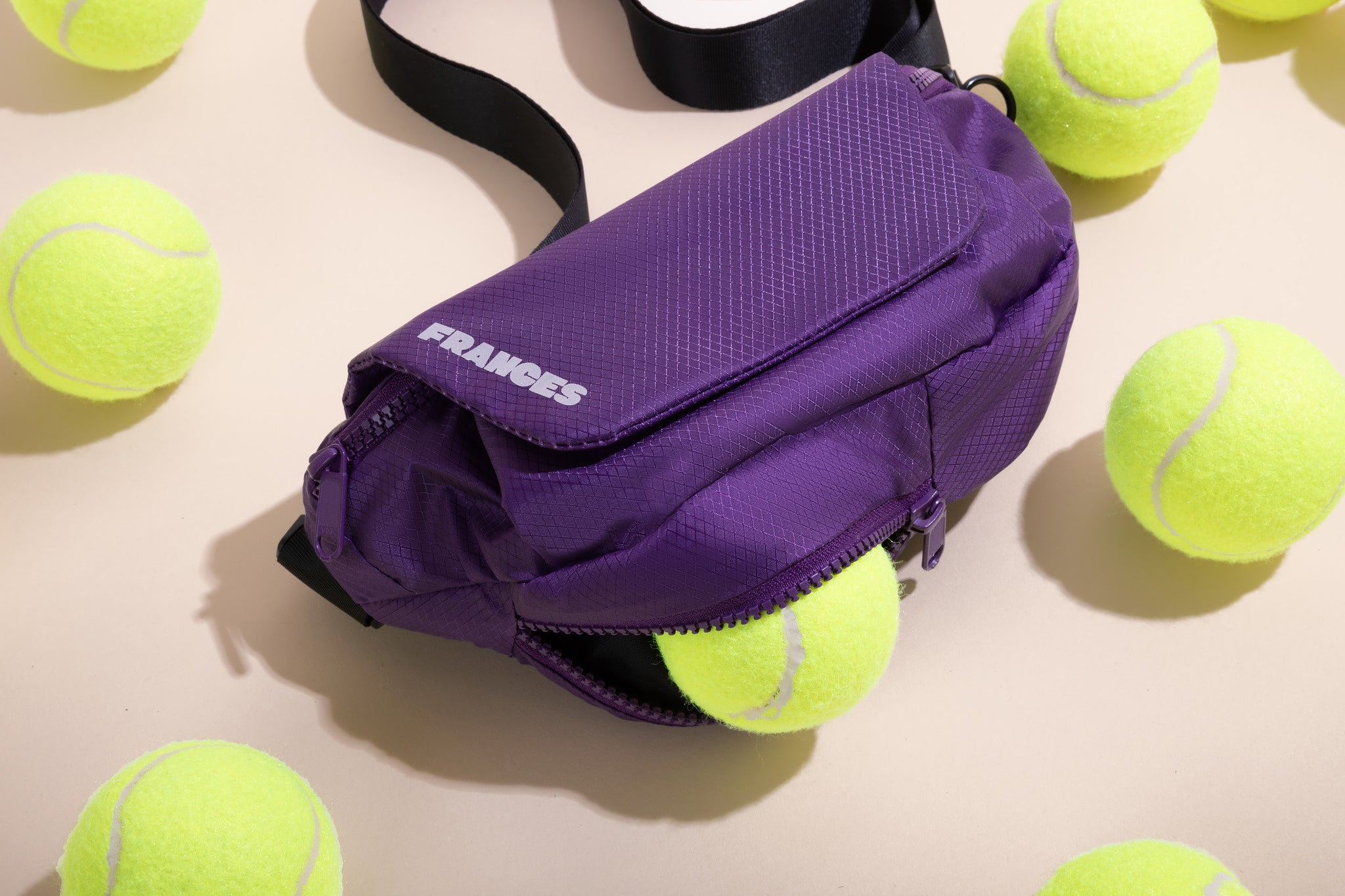 Frances dogs bag tennis ball pocket
